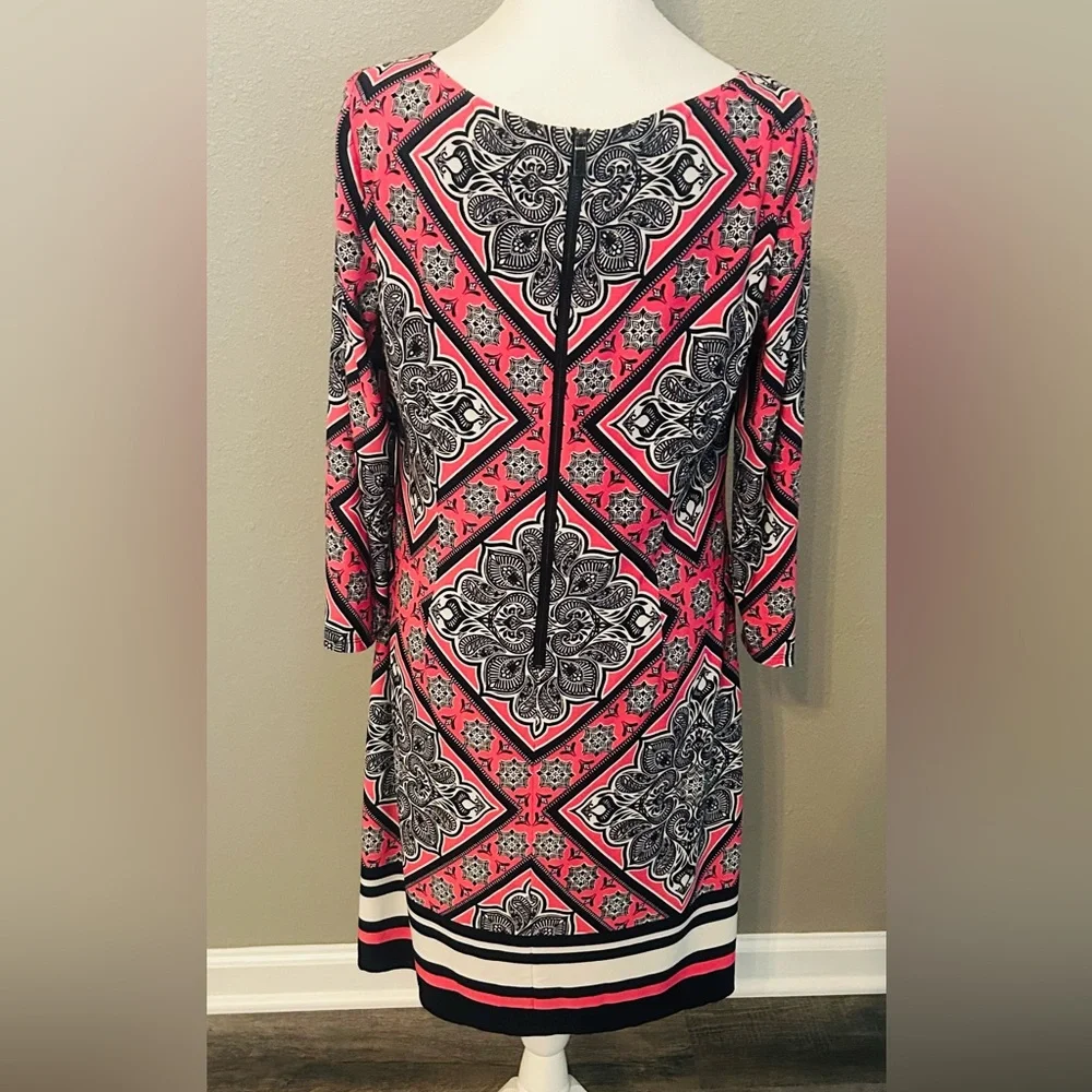 VINCE CAMUTO Pink and Navy Mandala Dress Size 12 Excellent Condition - Picture 4 of 12